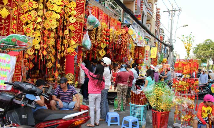 разные украшения из Вьетнама