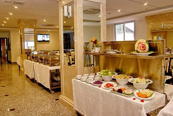 Ресторан в Галиот отель в Нячанге