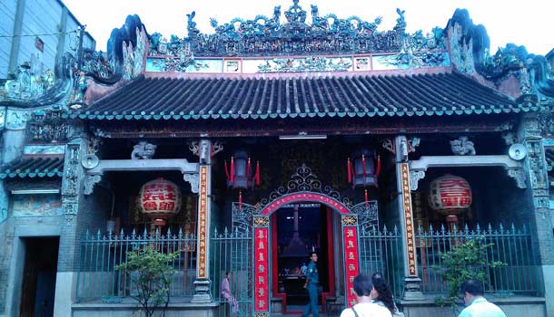 Пагода Тхиен Хау в Хошимине (Сайгон)