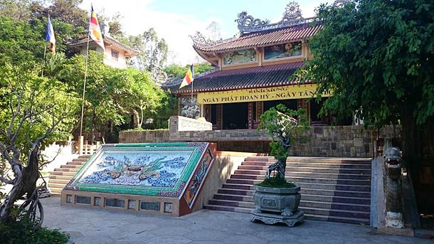 Пагода Лонг Шон (Нячанг)