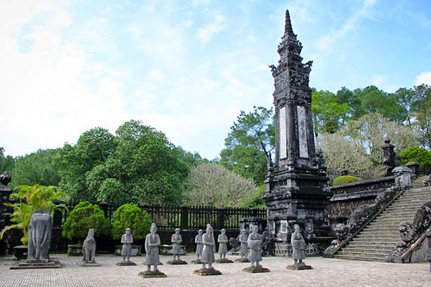 Гробница царей в Хюэ (Вьетнам)