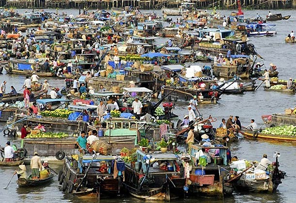 Плавучие рынки в городе Кантхо