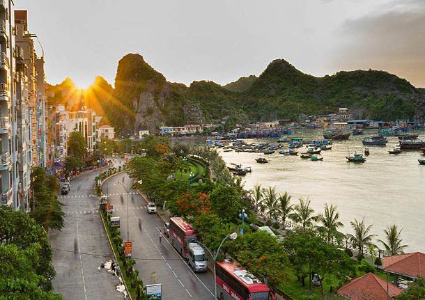 Порт Хайфон во Вьетнаме