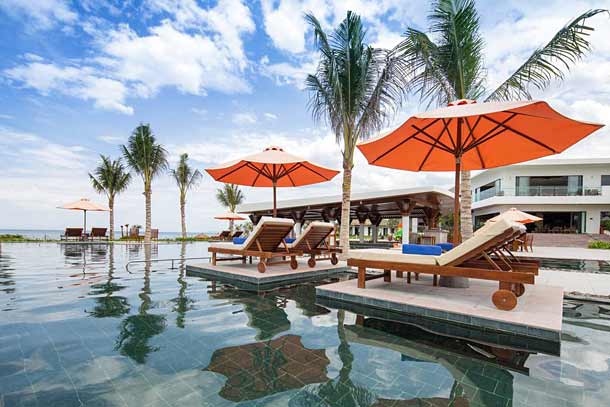 Бассейн в отеле Камрань Ривьера (Вьетнам)